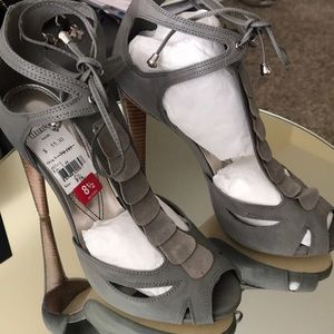 Beautiful High Heel Pumps